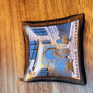 Brulator Courtyard Scene 2 1/2 X 2 1/2 Glass Tray